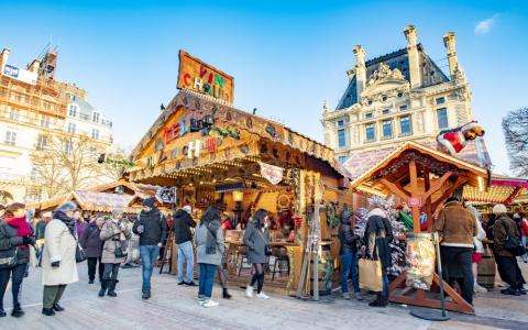 The Magic Of Christmas In Paris