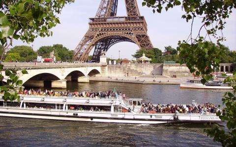 10 great reasons to visit Paris this summer