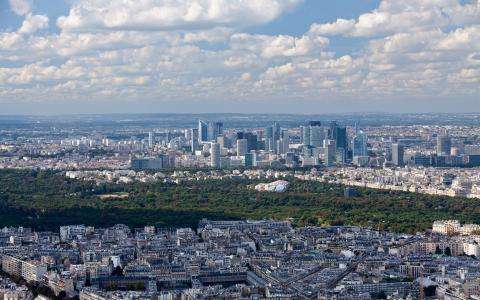 Fondation Louis Vuitton : Expositions et architecture spectaculaire en mars 2026