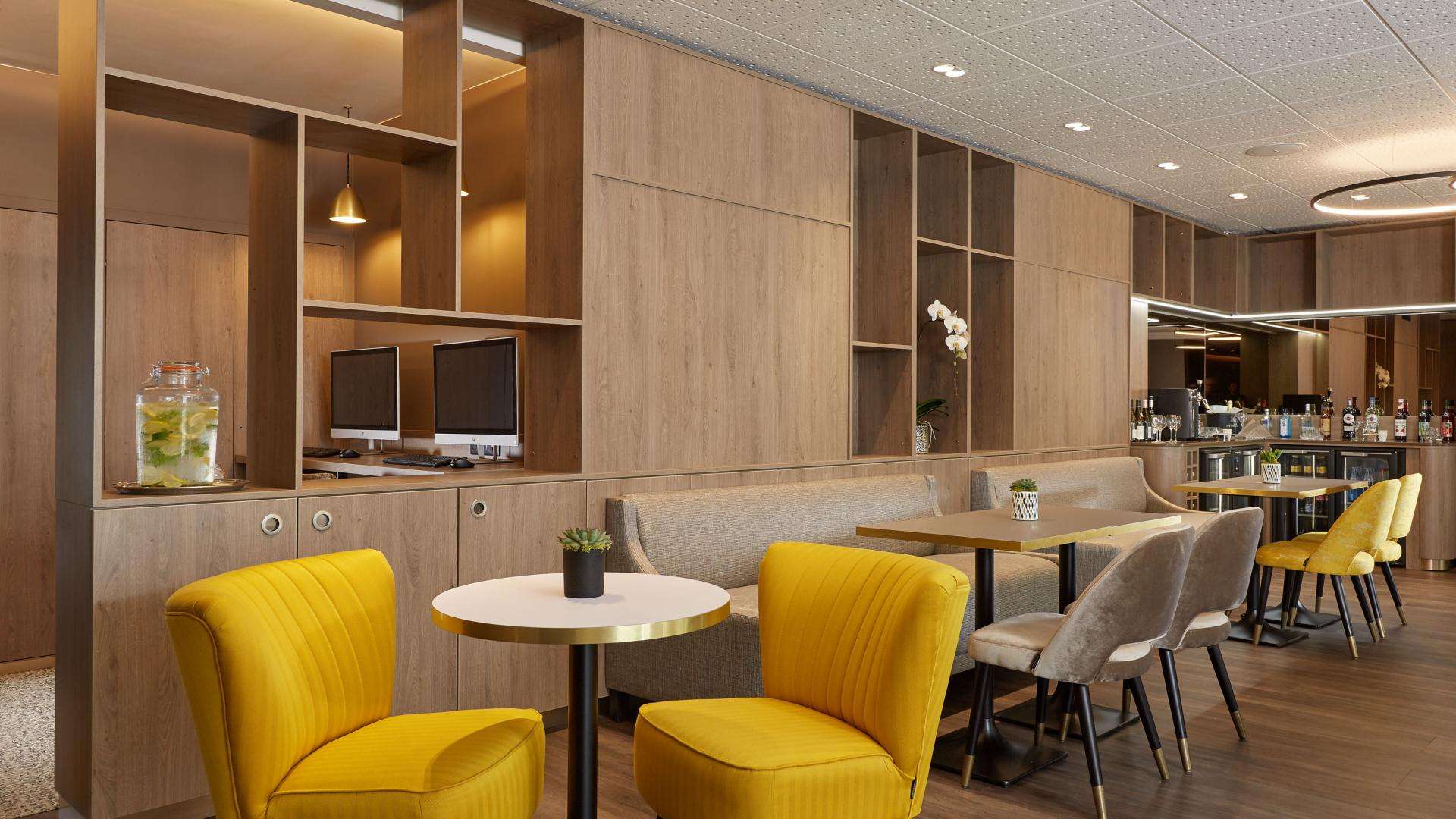 Lobby-hotel-Auteuil-toureiffel -paris